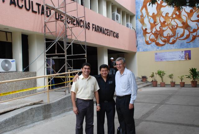 Con Dr. Harold Gomez y Dr. Jesus Olivera en Univ de Cartagena